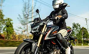 QJMotor SRK 125 S Modell 2026 c