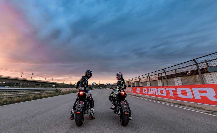 QJMotor SRK 600 PRO Modell 2026 1