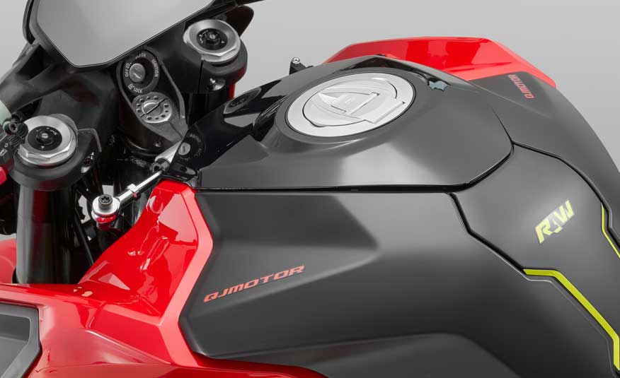 QJMotor SRK 921 Modell 2026 3