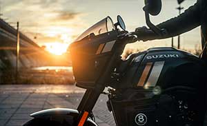 SuzukiSV-8T Modell 2026 Lifestyle b