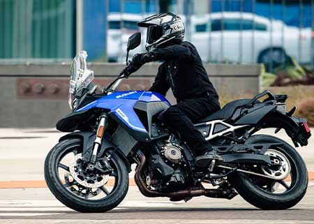 Suzuki V-Strom 800 Spass