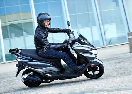 Burgman Street 125EX - lässig
