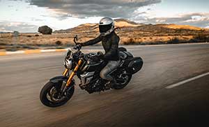 GSX-8T a