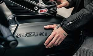 GSX-8R f