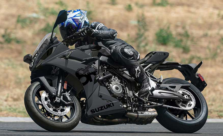GSX-8R 4
